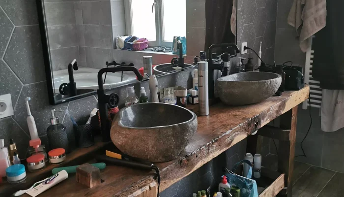 Réalisation d'une salle de bains par ESCIE, plombier à Chantonnay