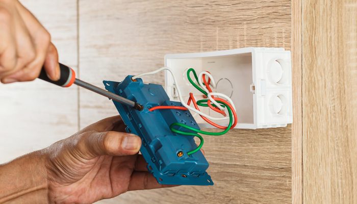 Réalisation d'une installation électrique par ESCIE, électricien à Chantonnay